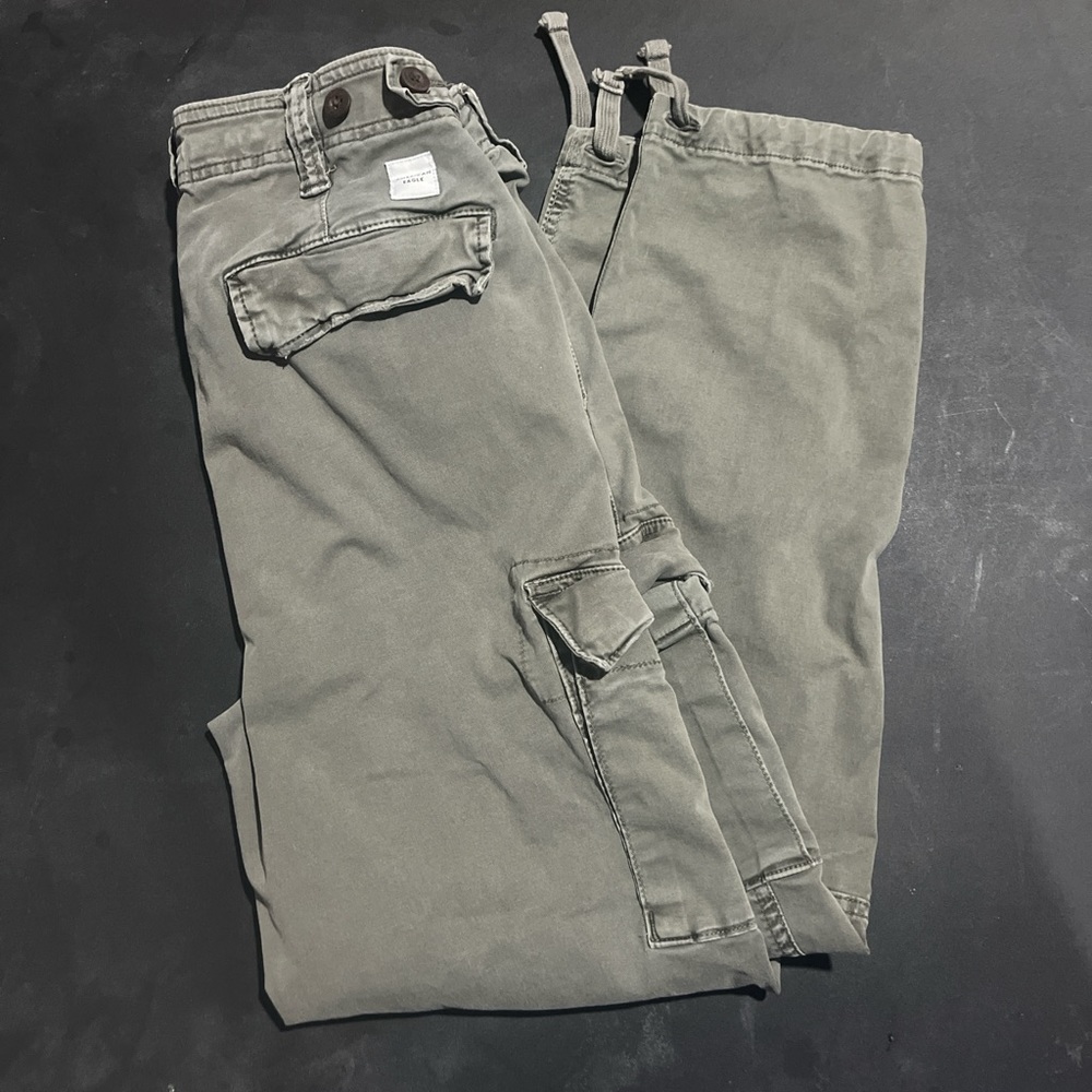 American eagle cargo pants